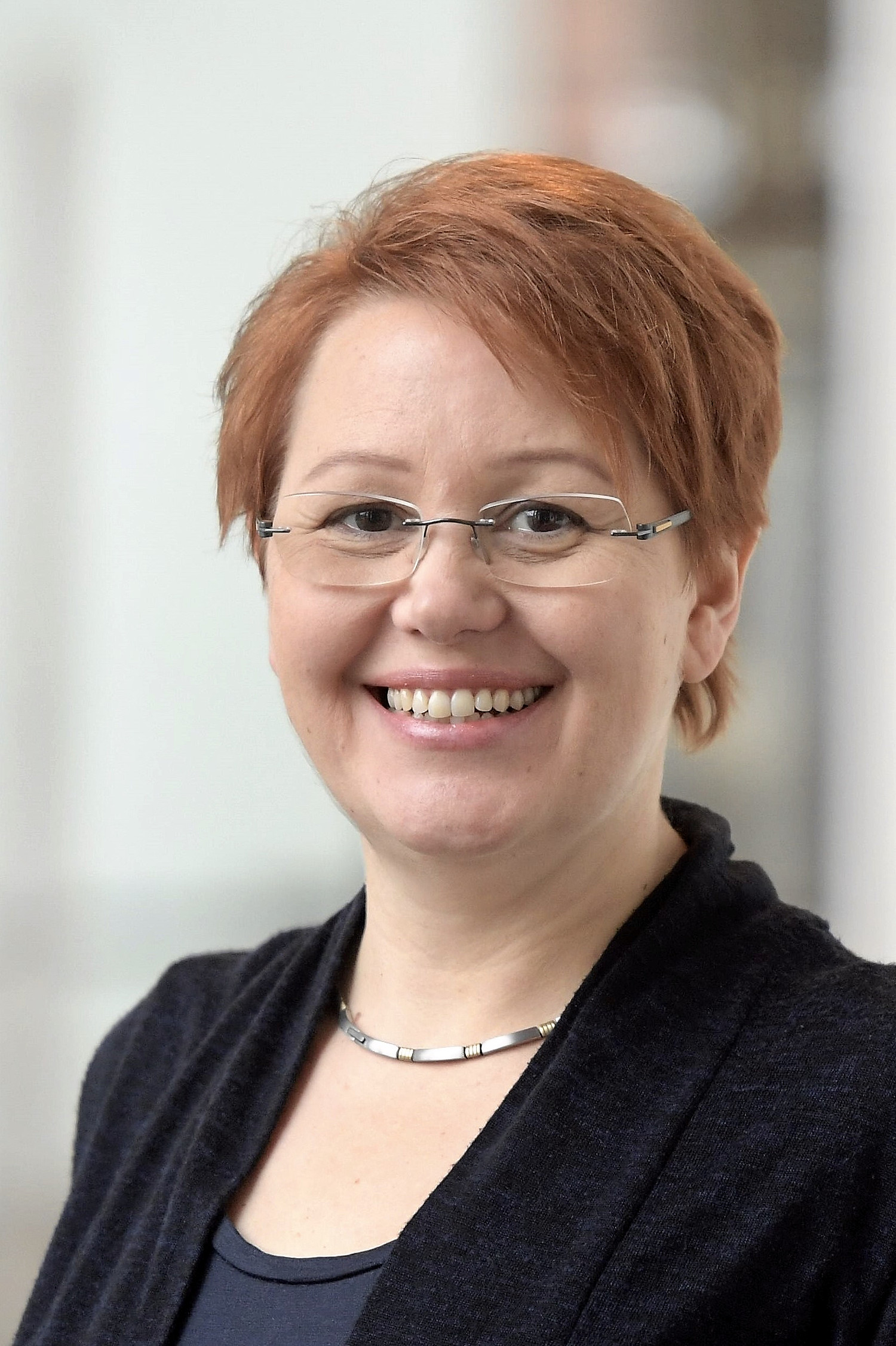 Porträt von Prof. Dr. Ira Diethelm